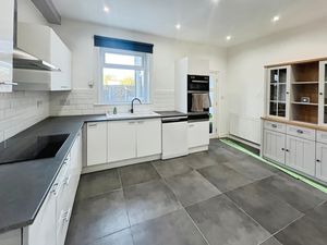 Kitchen- click for photo gallery